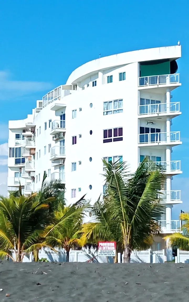 Las Olas Oceanfront